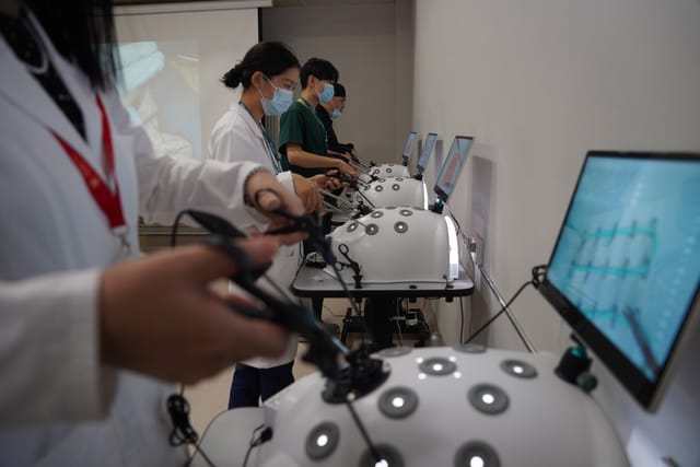 Laparoscopic simulation room